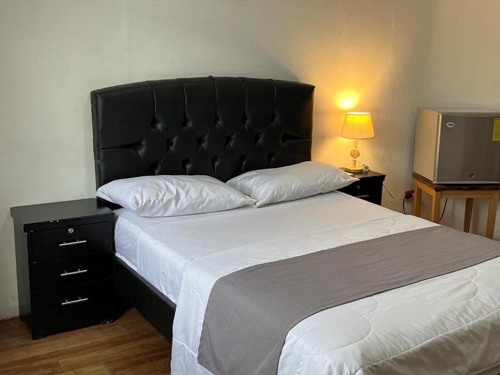 גוויאקיל Hotel Perla Central מראה חיצוני תמונה