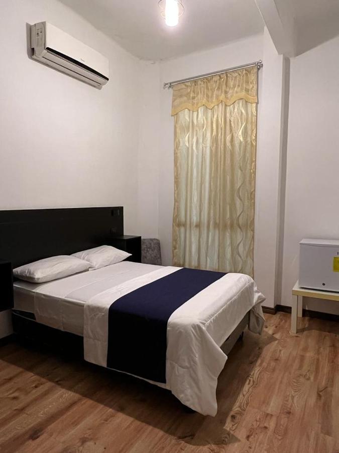 גוויאקיל Hotel Perla Central מראה חיצוני תמונה