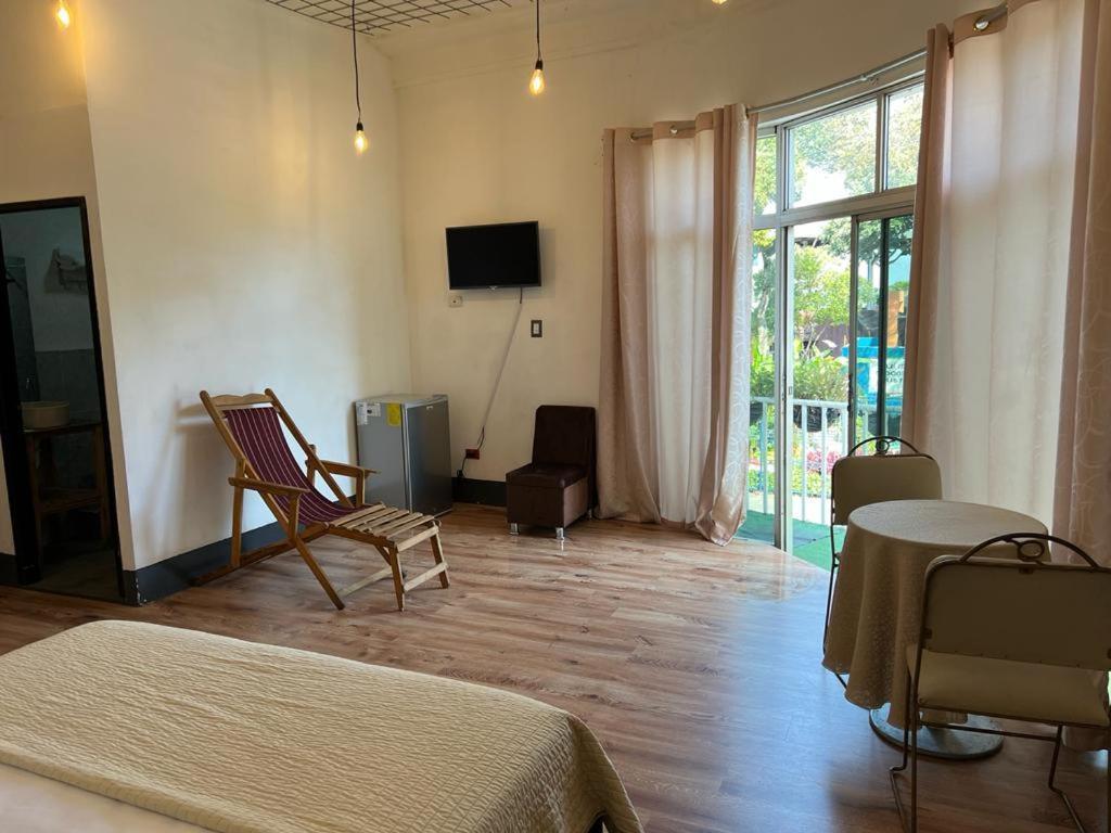 גוויאקיל Hotel Perla Central מראה חיצוני תמונה
