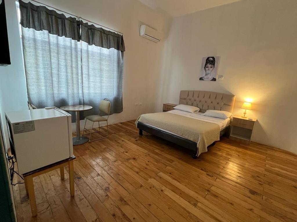 גוויאקיל Hotel Perla Central מראה חיצוני תמונה
