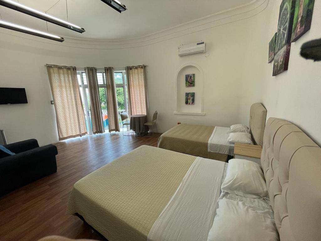 גוויאקיל Hotel Perla Central מראה חיצוני תמונה
